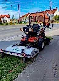 mini kepçe ile kırım ve yıkım