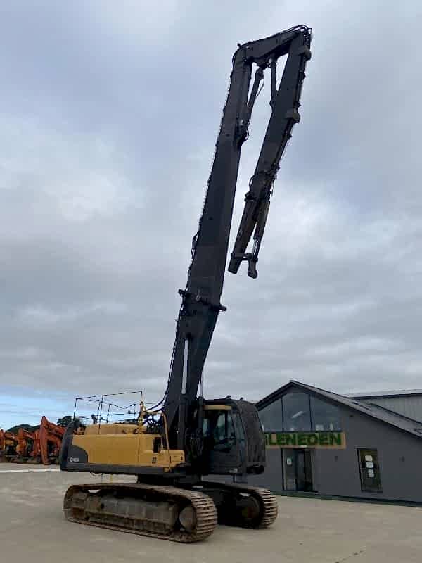 mini ekskavatör ile yıkım